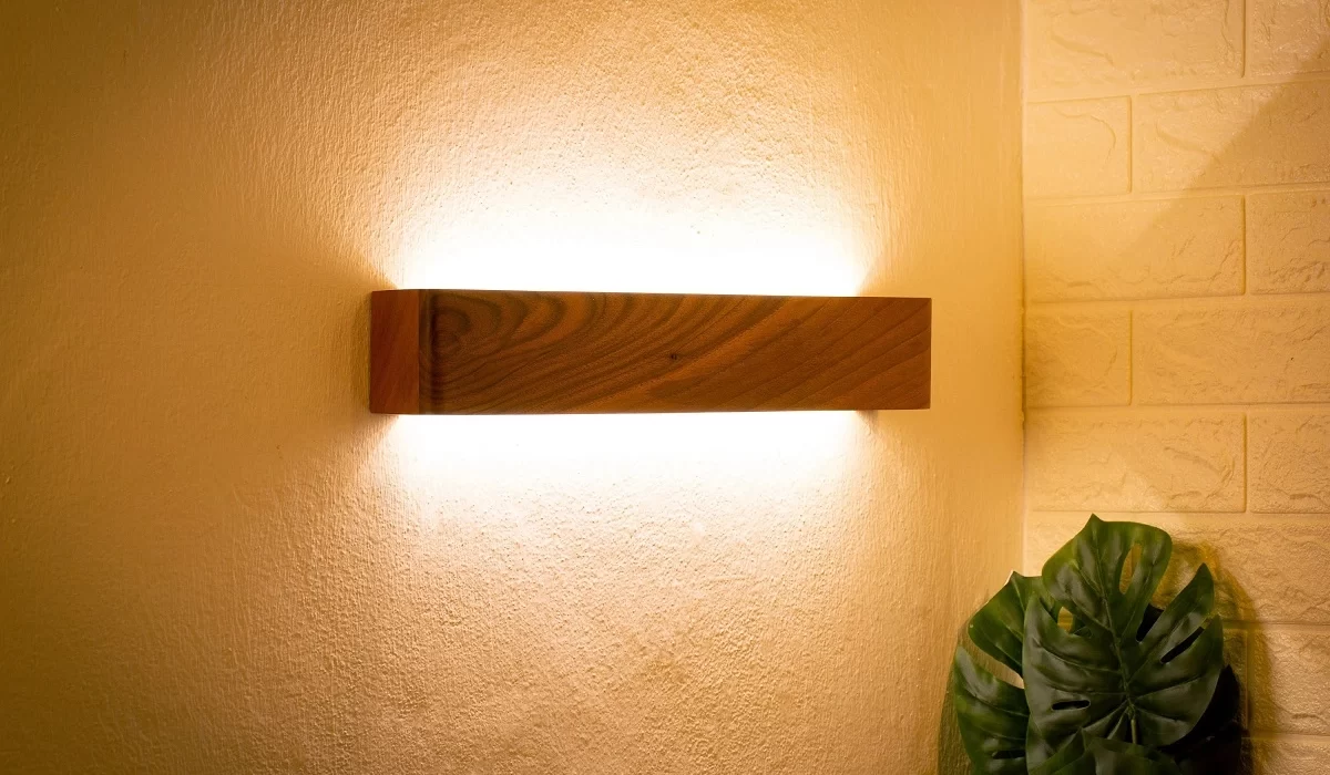 Бра з дерева 1